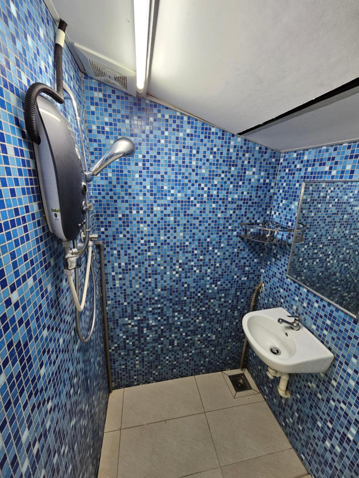 Color Mixed Home Hostel جورج تاون المظهر الخارجي الصورة
