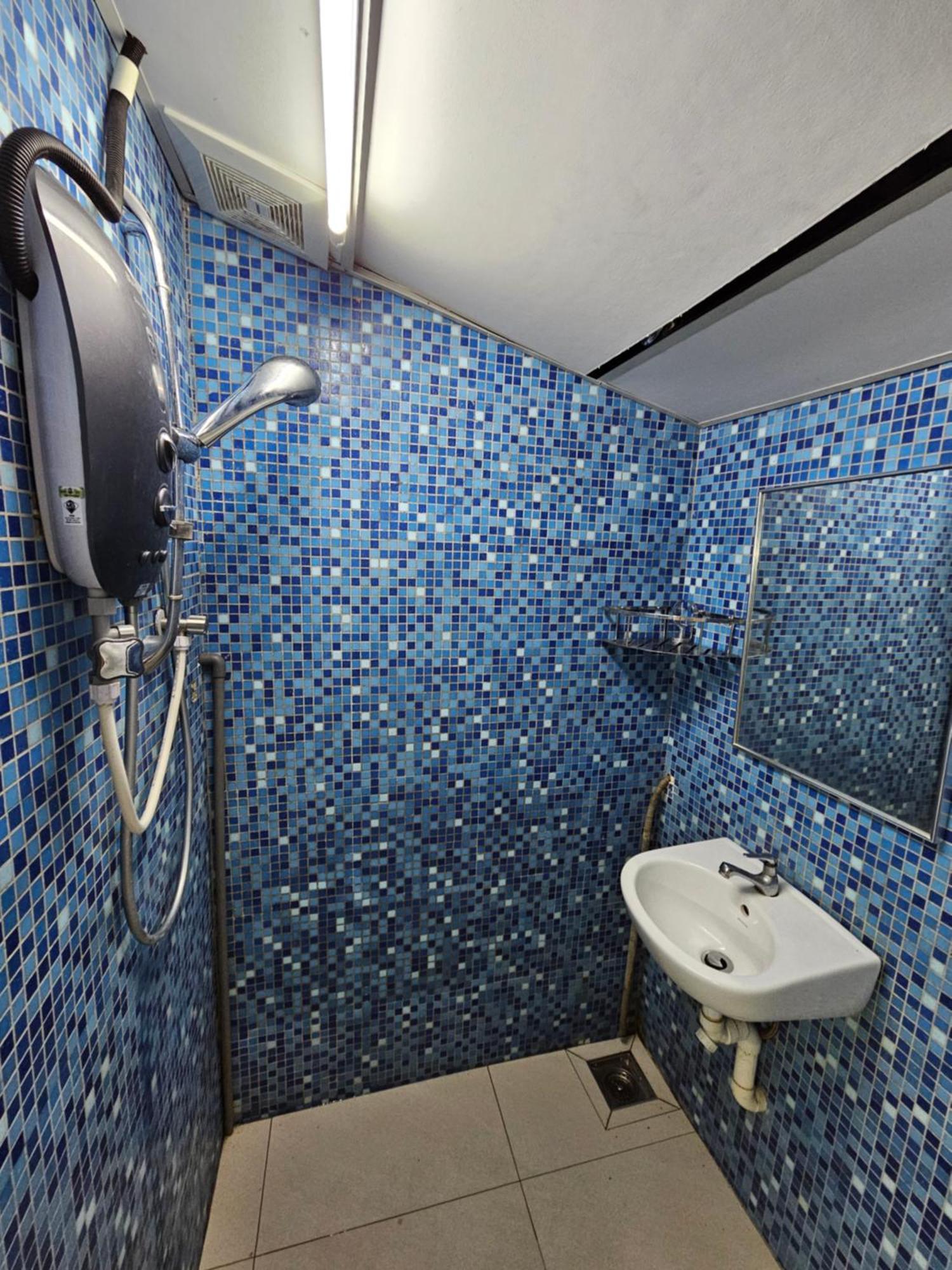 Color Mixed Home Hostel جورج تاون المظهر الخارجي الصورة